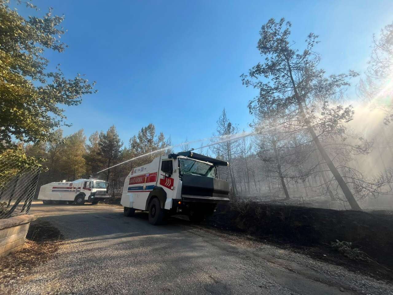 Göcek Tüneli'nde Büyük Tartışma: Yangına Giden Arazöz ve Jandarma TOMA'sından Geçiş Ücreti Alındı mı? 1